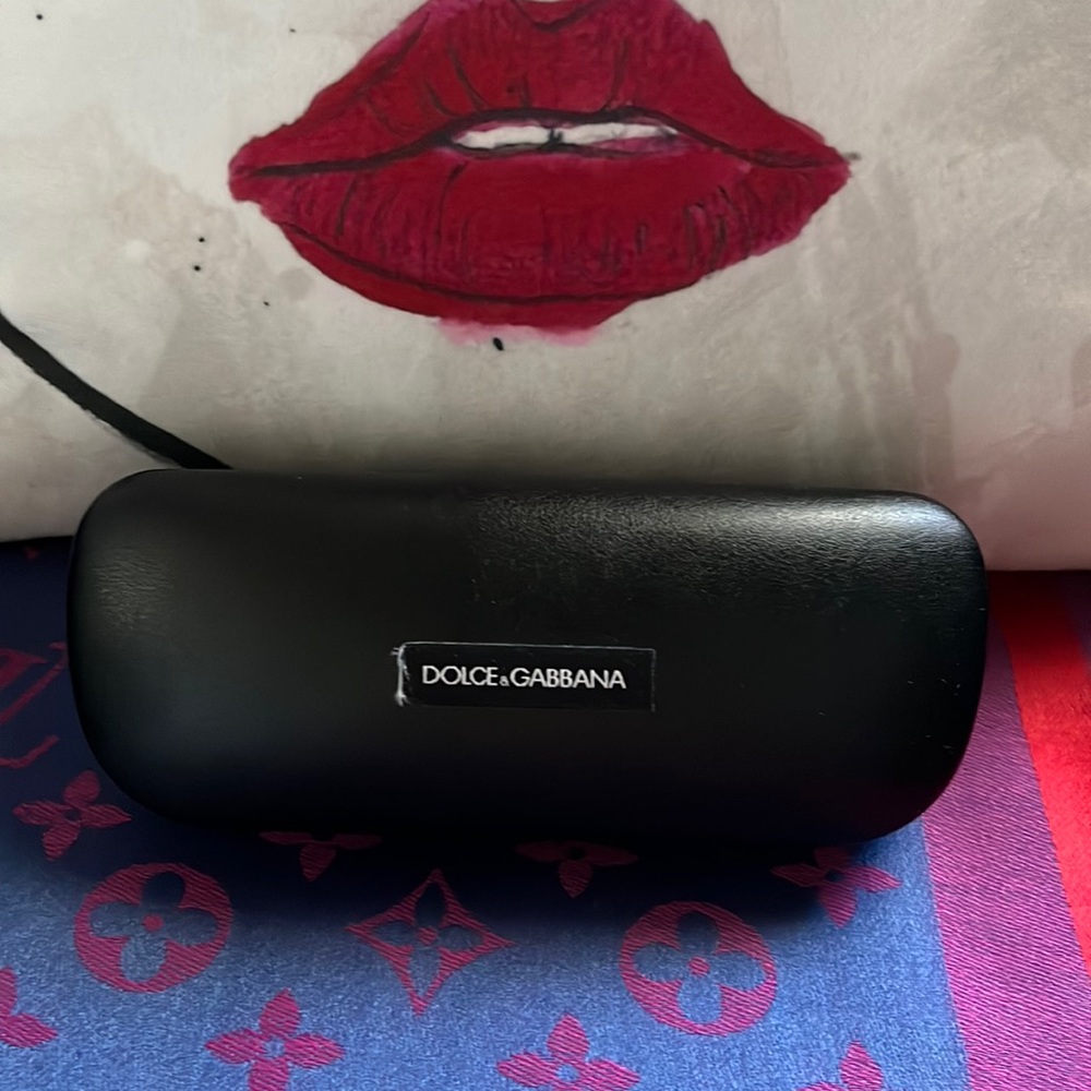 Dolce & Gabbana Authentic Hard Shell Black
Eyeglass Case